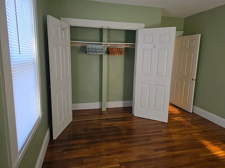 1455 River St #2R — Photo 2
