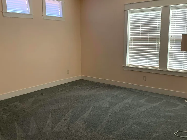 11315 W Kuhnen Dr — Photo 4