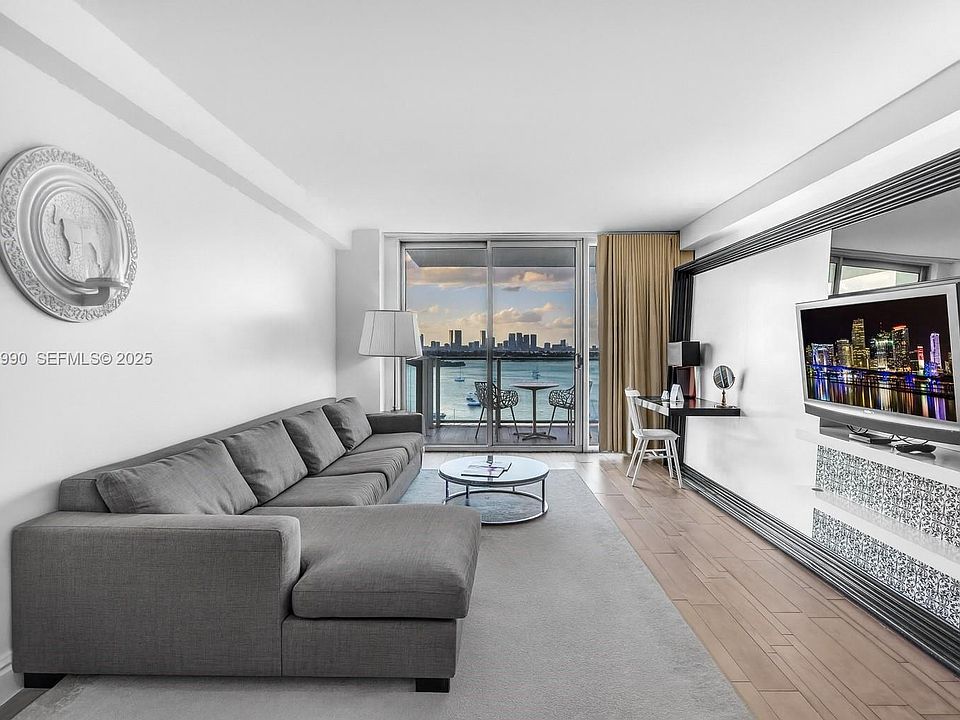 1st image of 1100 West Ave #1420