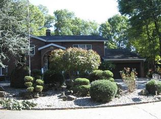 34 Fox Hill Rd, Fairfield, NJ 07004