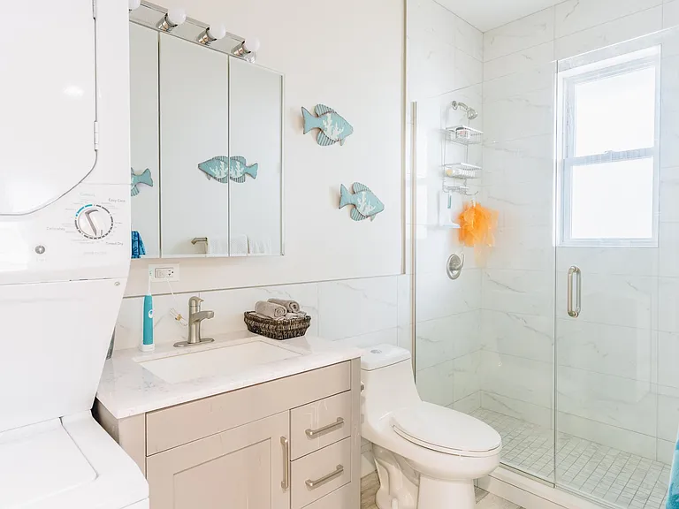 1752 W Catalpa Ave #2W — Photo 21