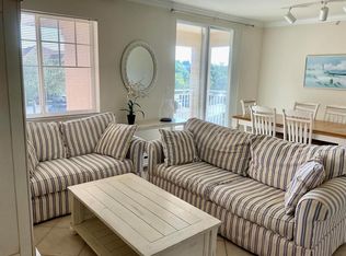 6556 Emerald Dunes Dr APT 303, West Palm Beach, FL 33411