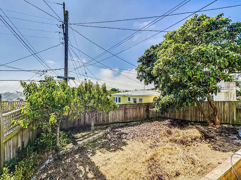 785 Mangels Ave — Photo 36
