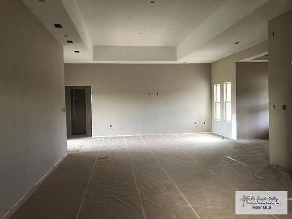 5th image of 3863 Magali Cir