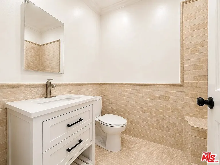 1111 21st St #1 — Photo 15