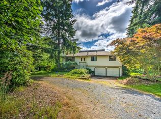 1121 Lawson Rd, Camano Island, WA 98282