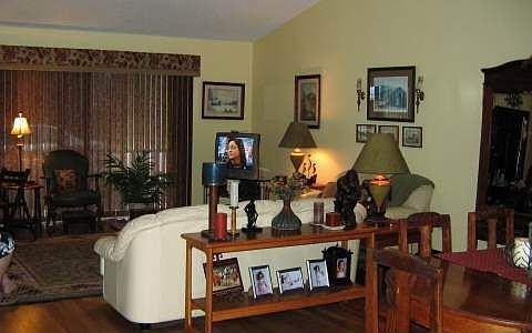 1st image of 1 Willoughby Pl