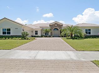 7458 SE Ravissant Dr, Stuart, FL 34997