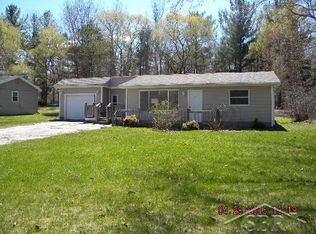 2214 E Pine River Rd, Midland, MI 48640