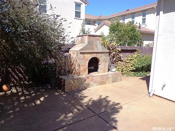 3rd image of 6804 Boa Nova Dr