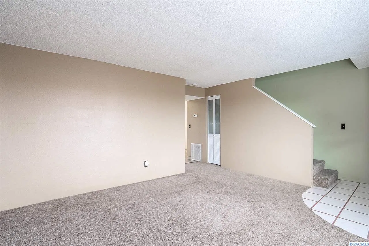 2 bed, 1020 sqft, $1,400 — Photo 4