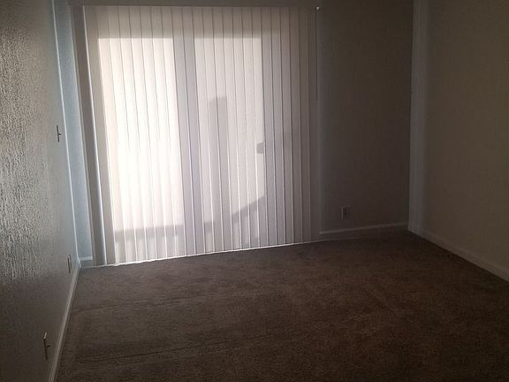 5th image of 2627-2637 2647 2686 Alamo Dr Unit 2637-3