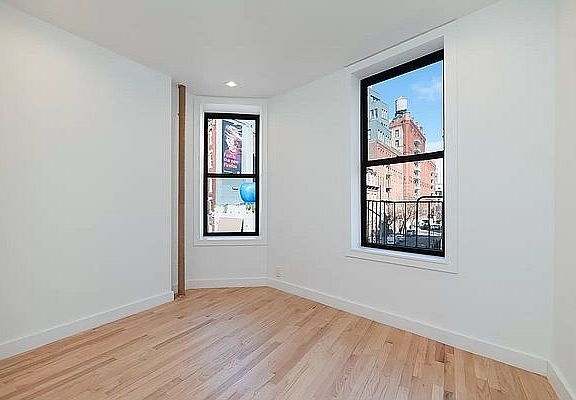 4th image of 250 Mulberry St APT 5