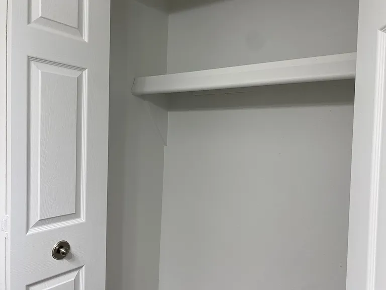 Marianne Manor Apartments — Photo 41