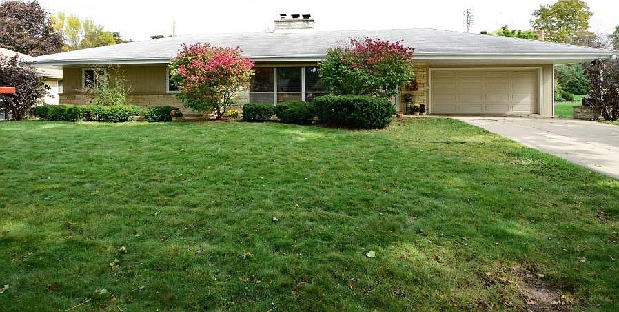 1st image of 3258 N Colonial Dr