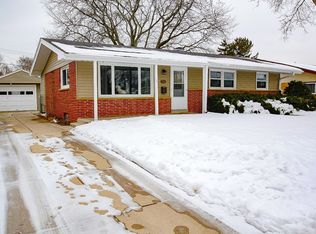7735 W Eden Pl, Milwaukee, WI 53220