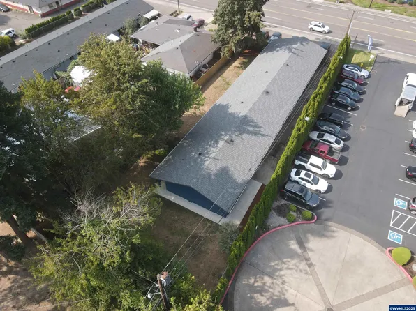 4434 Lancaster Dr NE, Salem, OR 97305