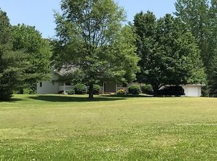 2063 S Sievers Rd, Vincennes, IN 47591