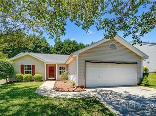 2020 Pleasant Dale Dr, Charlotte, NC 28214
