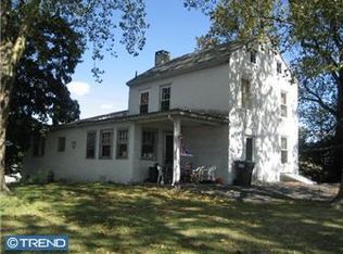 434 Indian Manor Dr, Leesport, PA 19533
