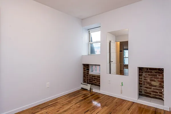 Rented by Nooklyn NYC LLC | media 26