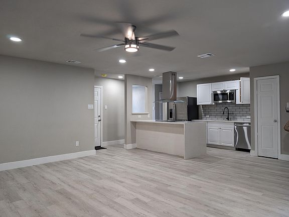 5th image of 5208 Gates Dr
