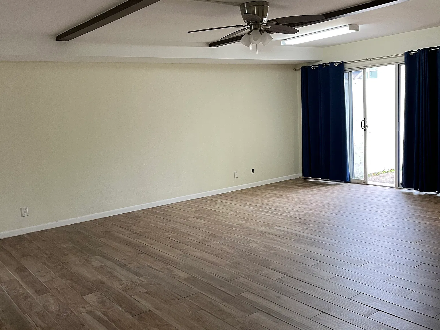 100 Royal Way Dr — Photo 4