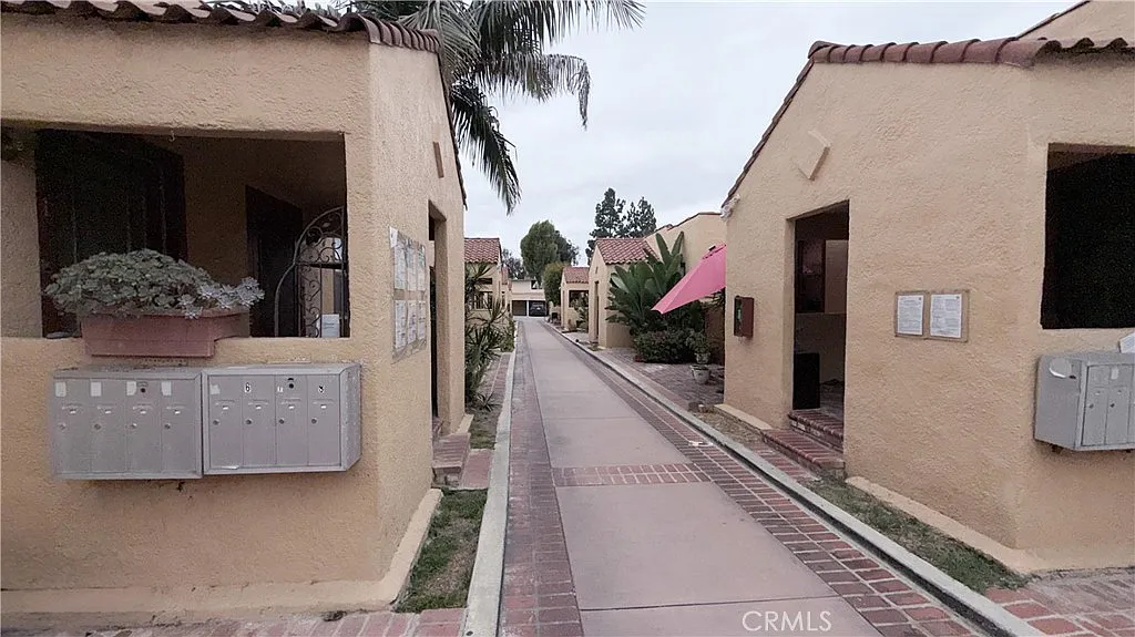 1 bed, 575 sqft, $2,495 — Photo 2