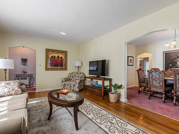 4th image of 636 S 13th St