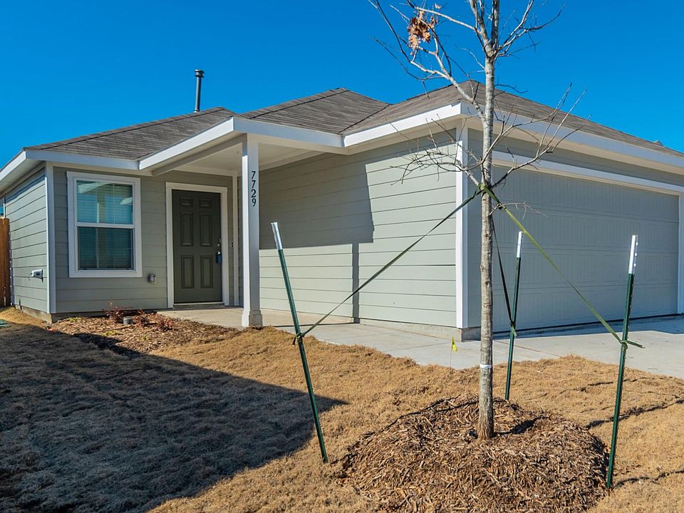 Front view of the Beautiful Cottage house