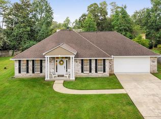 107 Ridgeview Dr, Carriere, MS 39426
