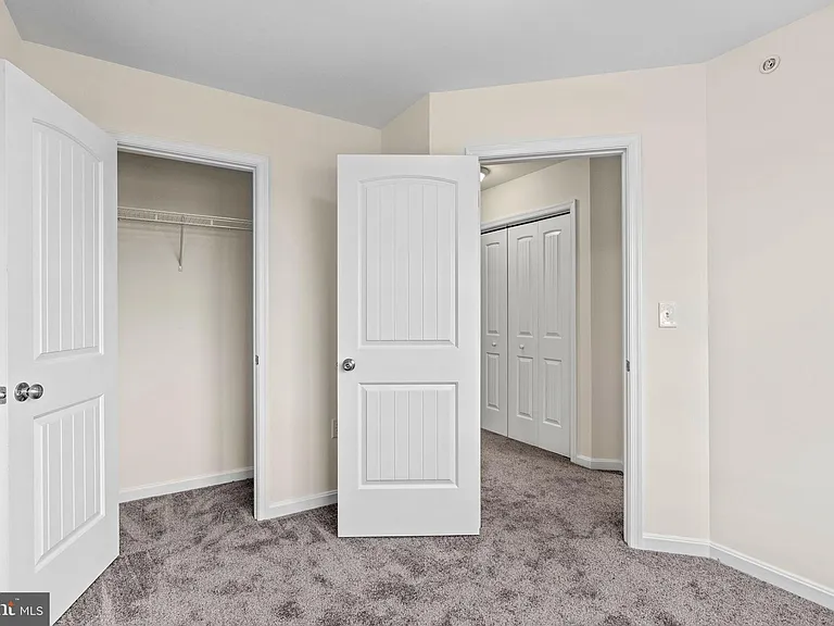 2027 Terrace View Ln — Photo 18