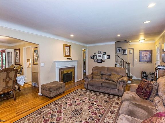 5th image of 14444 Summerfield Rd