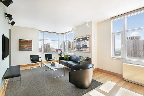 Sold by Compass | media 2