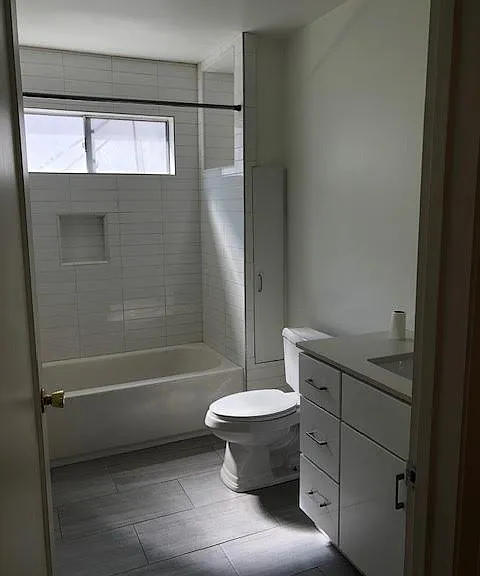 Oak Grove Ave — Photo 8