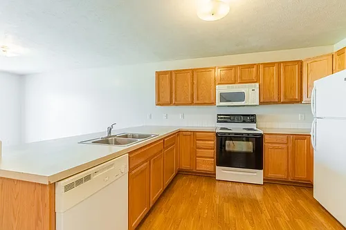 7200-7204 Dorchester Photo 1