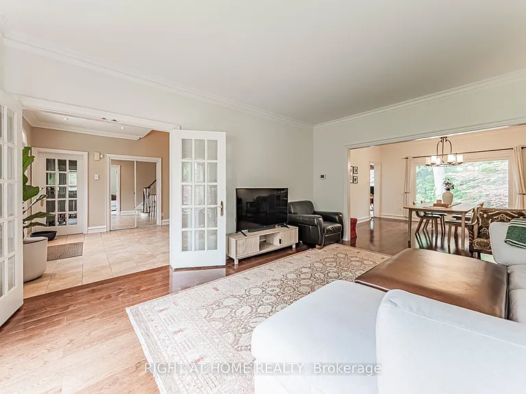 2175 Oneida Ct — Photo 3