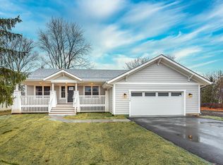 1110 N Grove Ave, Palatine, IL 60067