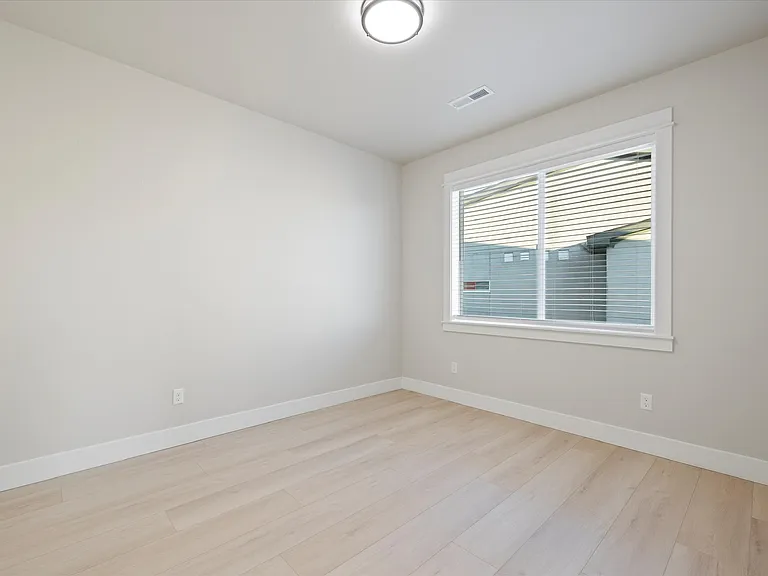 2925 Whitesage Ave — Photo 9