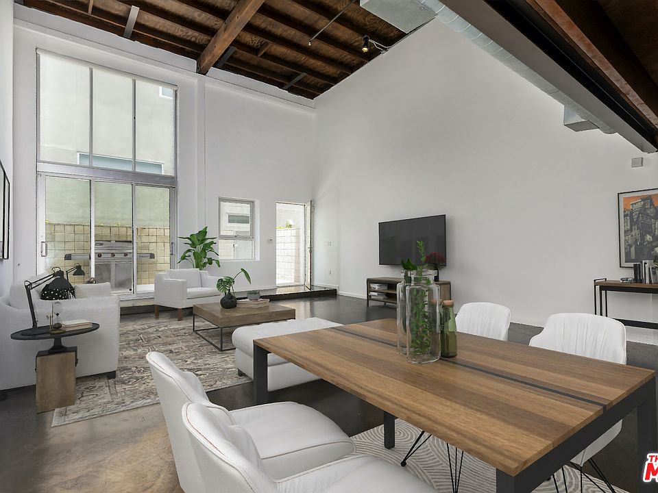 1st image of 2100 Abbot Kinney Blvd #B