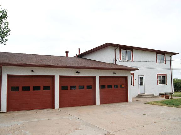2nd image of 2115 Vista Dr