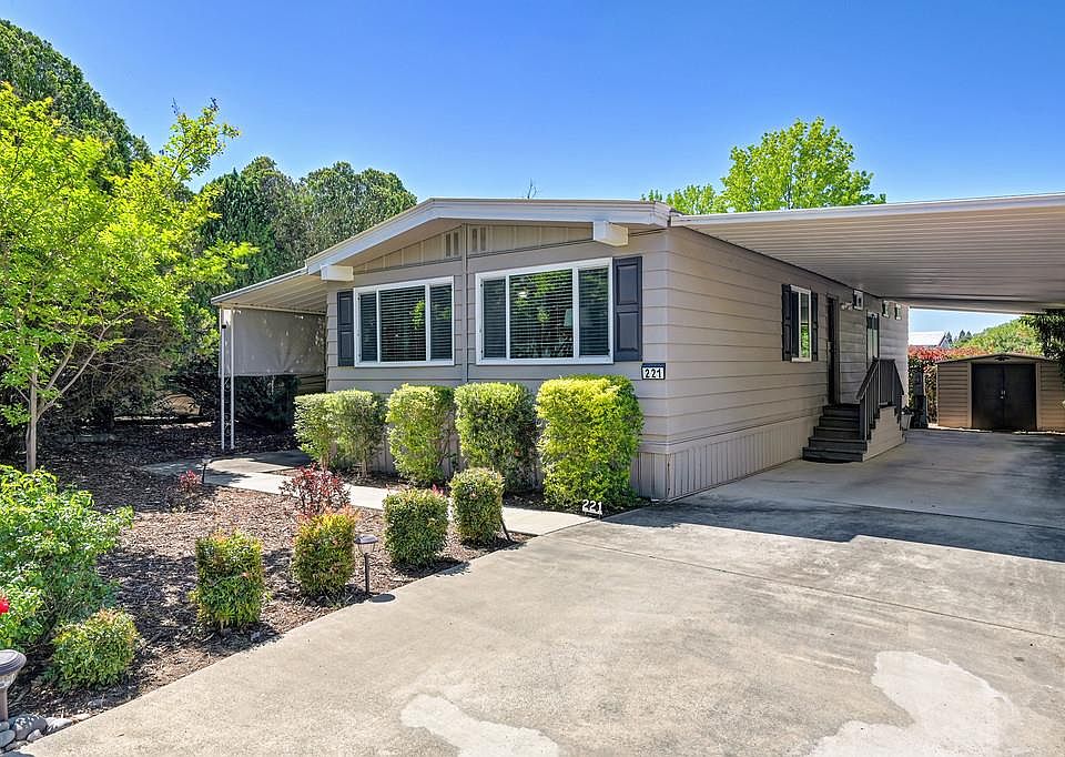 1st image of 221 Bluebird Ln