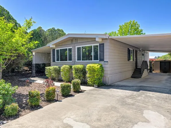 221 Bluebird Ln, Folsom, CA 95630