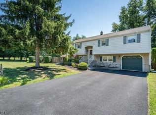 15 Brookside Ln, Boonton, NJ 07005