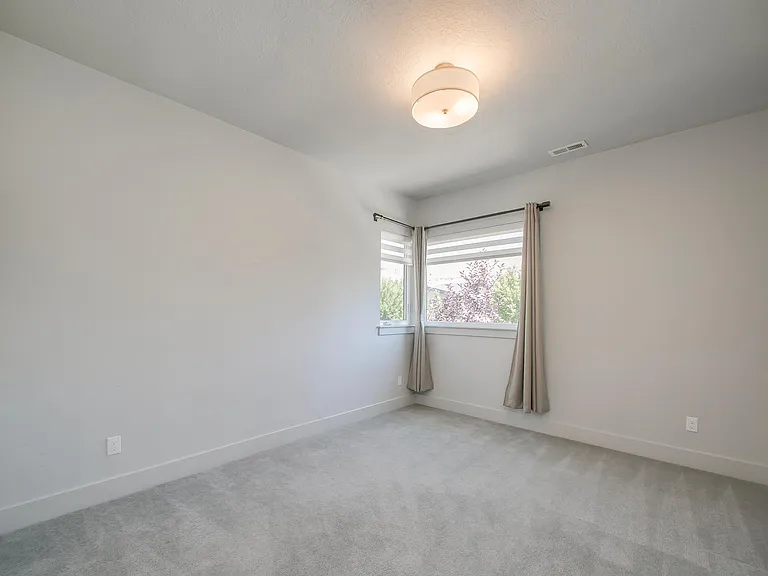 3961 E Parkcenter Blvd — Photo 20
