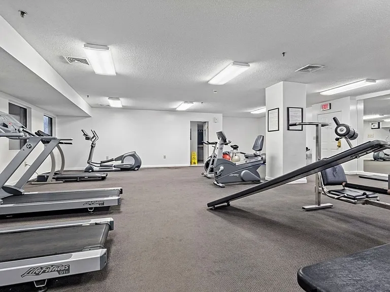 3920 Mystic Valley Pkwy #9 — Photo 20