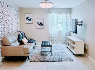 20120 NE 3rd Ct APT 7, Miami, FL 33179