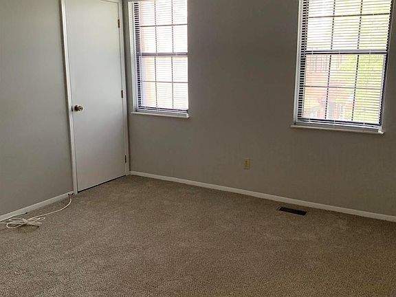 5th image of 7922 Verandah Ct