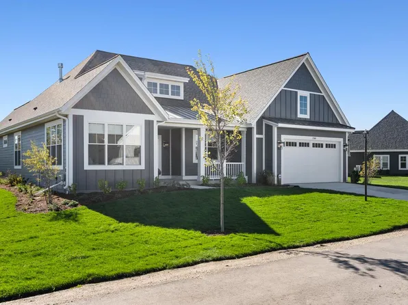 1729 North River CIRCLE, River Hills, WI 53217