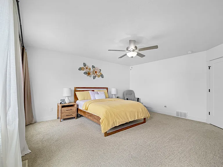 617 S 1080 W — Photo 17